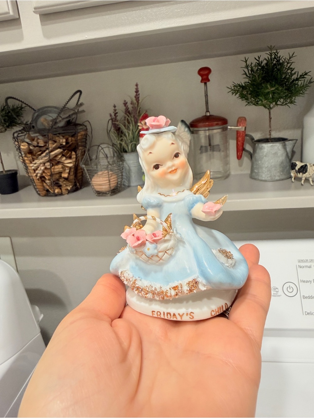 Vintage Lefton Friday’s Child Angel Figurine – Vintage Japan Porcelain 4” - Picture 11 of 17